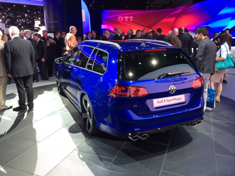 Illustration for article titled The 300 HP VW Golf R SportWagen Is The Ultimate Forbidden Wagonfruit